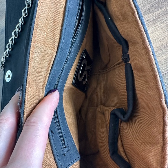 SONDRA ROBERTS SR Squared Blocked Metallic Clutch - Picture 3 of 5